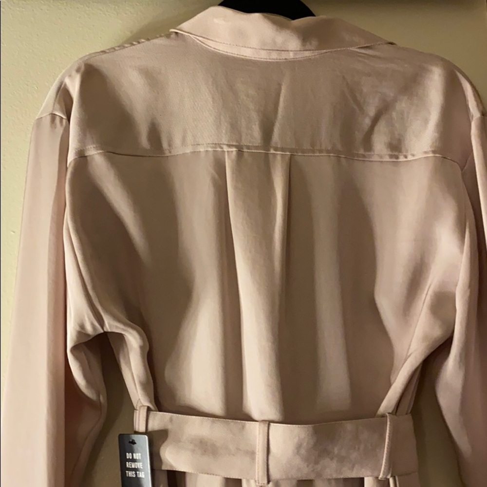 Clothes - Picture 4 of 9